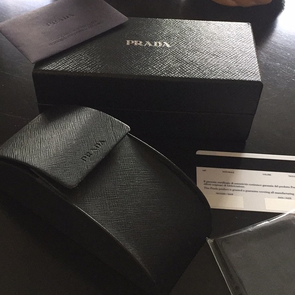 Prada sunglasses - Picture 2 of 6